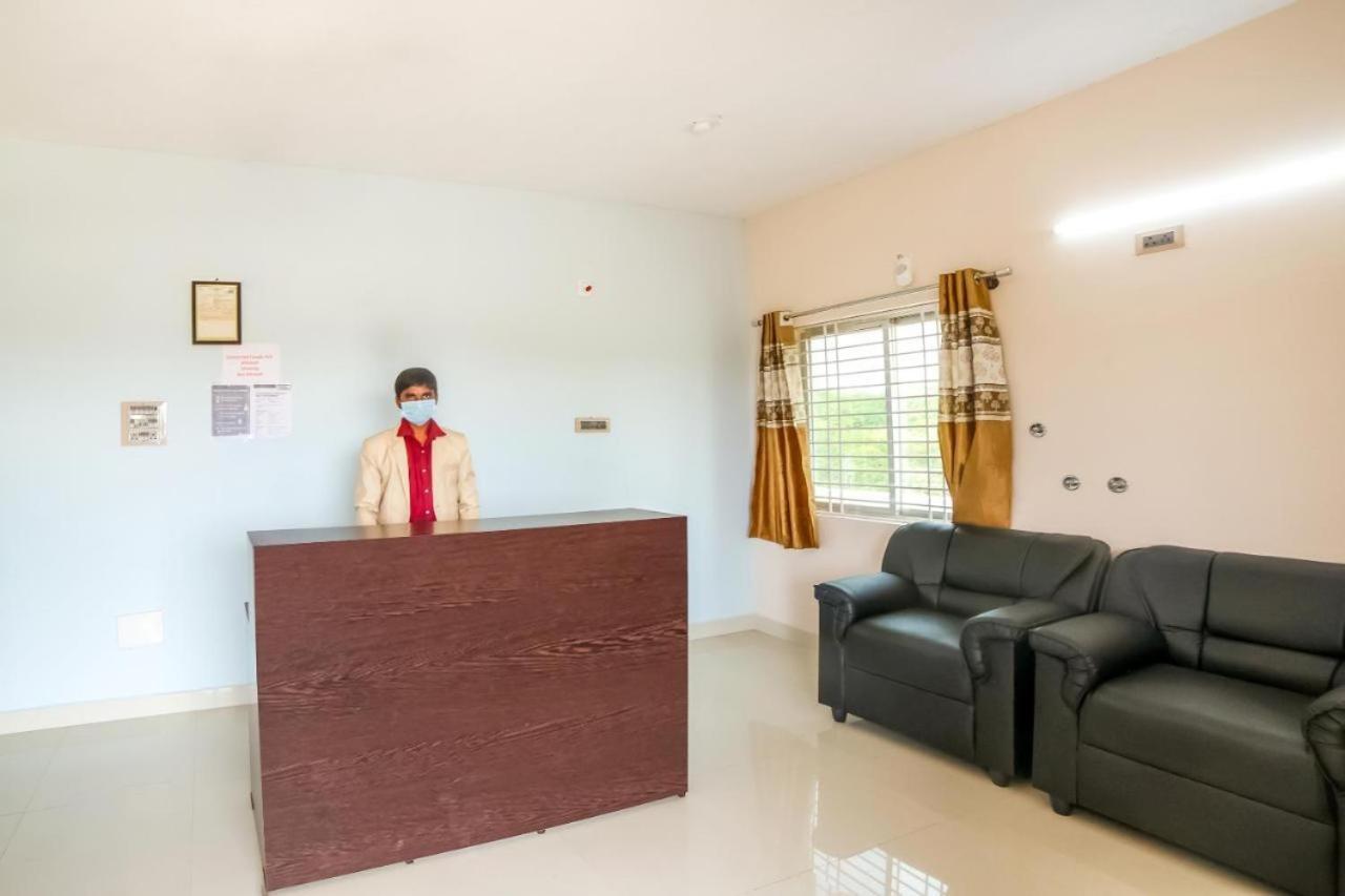 Hotel Nanda Grand Nellore Exterior foto